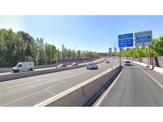 Biuro do wynajęcia w Castilla, Miasto Madryt - 28 000 € (Ref: 5461258)