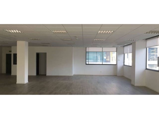 Bureau à louer à Valdefuentes, Madrid ville - 10 700 € (Ref: 5461280)