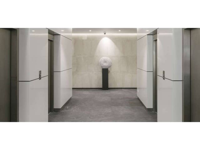 Bureau à louer à Valdefuentes, Madrid ville - 14 329 € (Ref: 5461286)