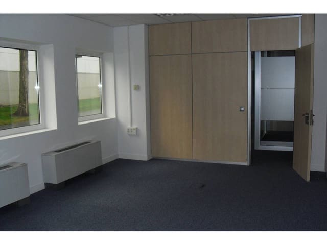 Kontor att hyra i El Plantío, Madrid stad - 7 390 € (Ref: 5461289)