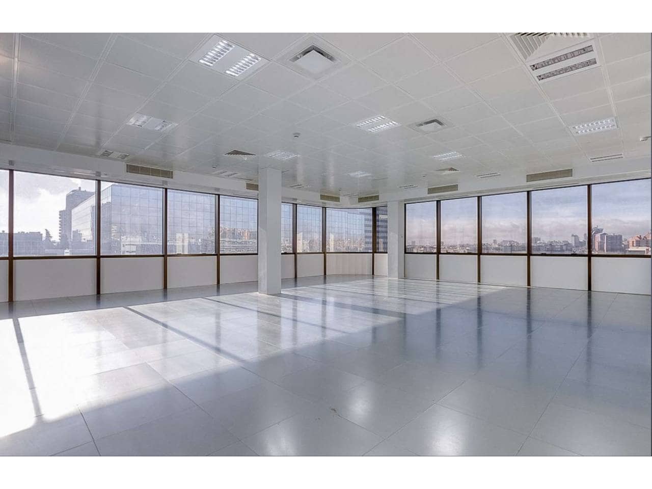 Ufficio da affittare in Madrid citta con garage - 13.800 € (Rif: 5468357)