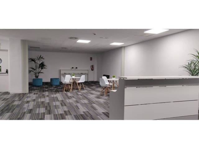Office for rent in Simancas, Madrid city - € 5,616 (Ref: 5532414)