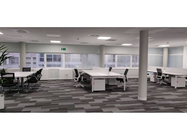 Office for rent in Simancas, Madrid city - € 5,616 (Ref: 5532414)