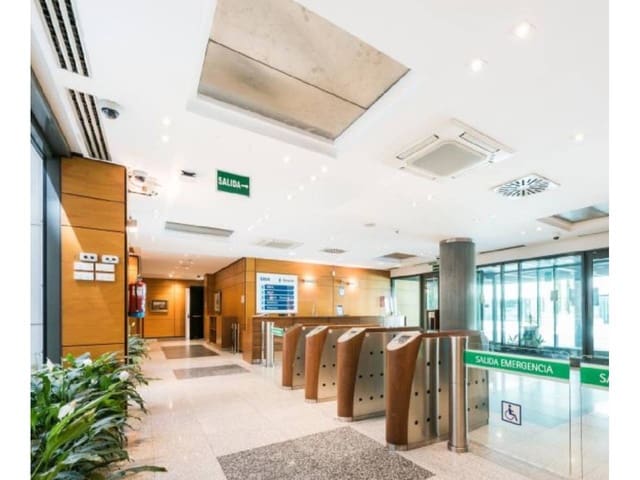 Toimisto vuokrattavana paikassa Simancas, Madrid kaupunki mukana 
autotalli - 28 000 € (Ref: 5532420)