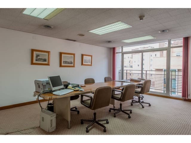 Kontor att hyra i Aravaca, Madrid stad - 36 989 € (Ref: 5536827)