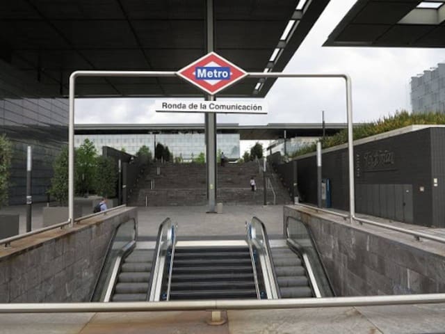 Kontor att hyra i Valverde, Madrid stad med garage - 6 090 € (Ref: 5540870)