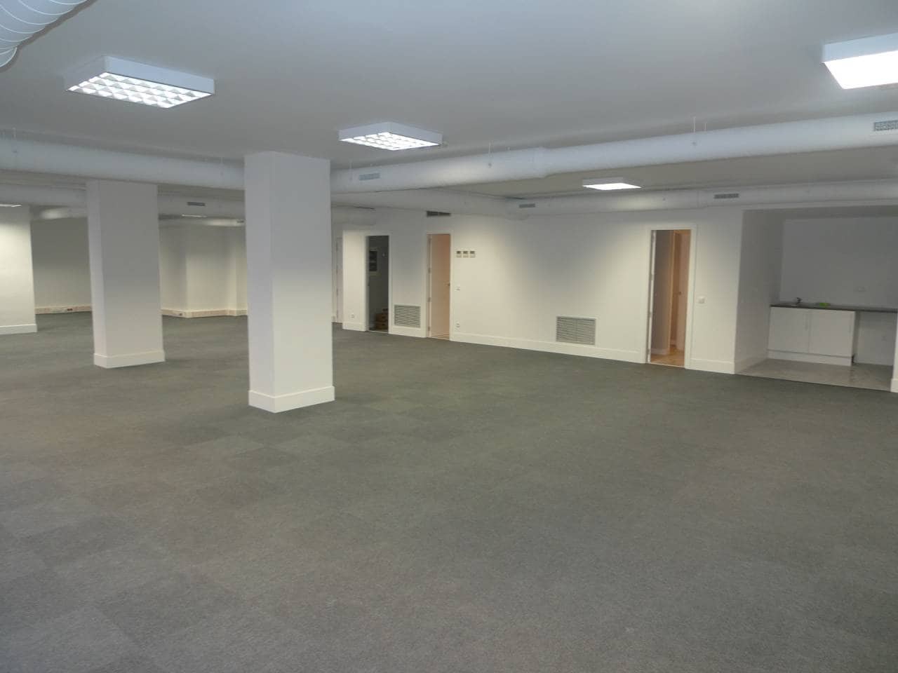 Biuro do wynajęcia w Miasto Madryt - 30 900 € (Ref: 5569537)