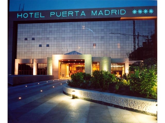 Kantoor te huur in Fuente del Berro, Madrid stad - € 7.800 (Ref: 5657096)