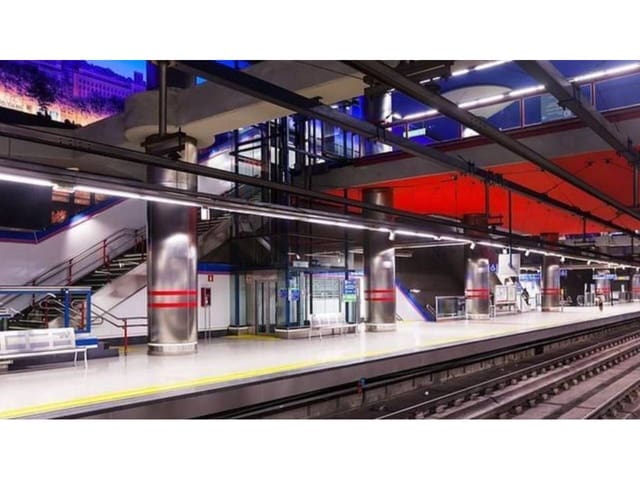 Kantoor te huur in Almenara, Madrid stad met garage - € 10.050 (Ref: 5845941)