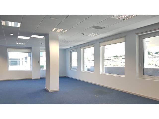Escritório para arrendar em Las Rozas de Madrid com garagem - 4 164 € (Ref: 5885257)