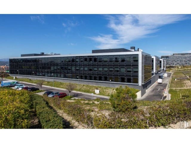 Oficina en Las Rozas de Madrid en alquiler con garaje - 11.925 € (Ref: 5885260)