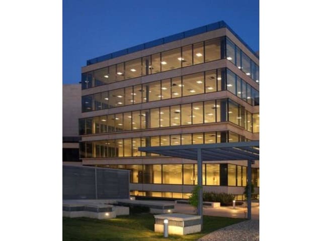 Office for rent in La Moraleja, Alcobendas with garage - € 64,000 (Ref: 6408242)