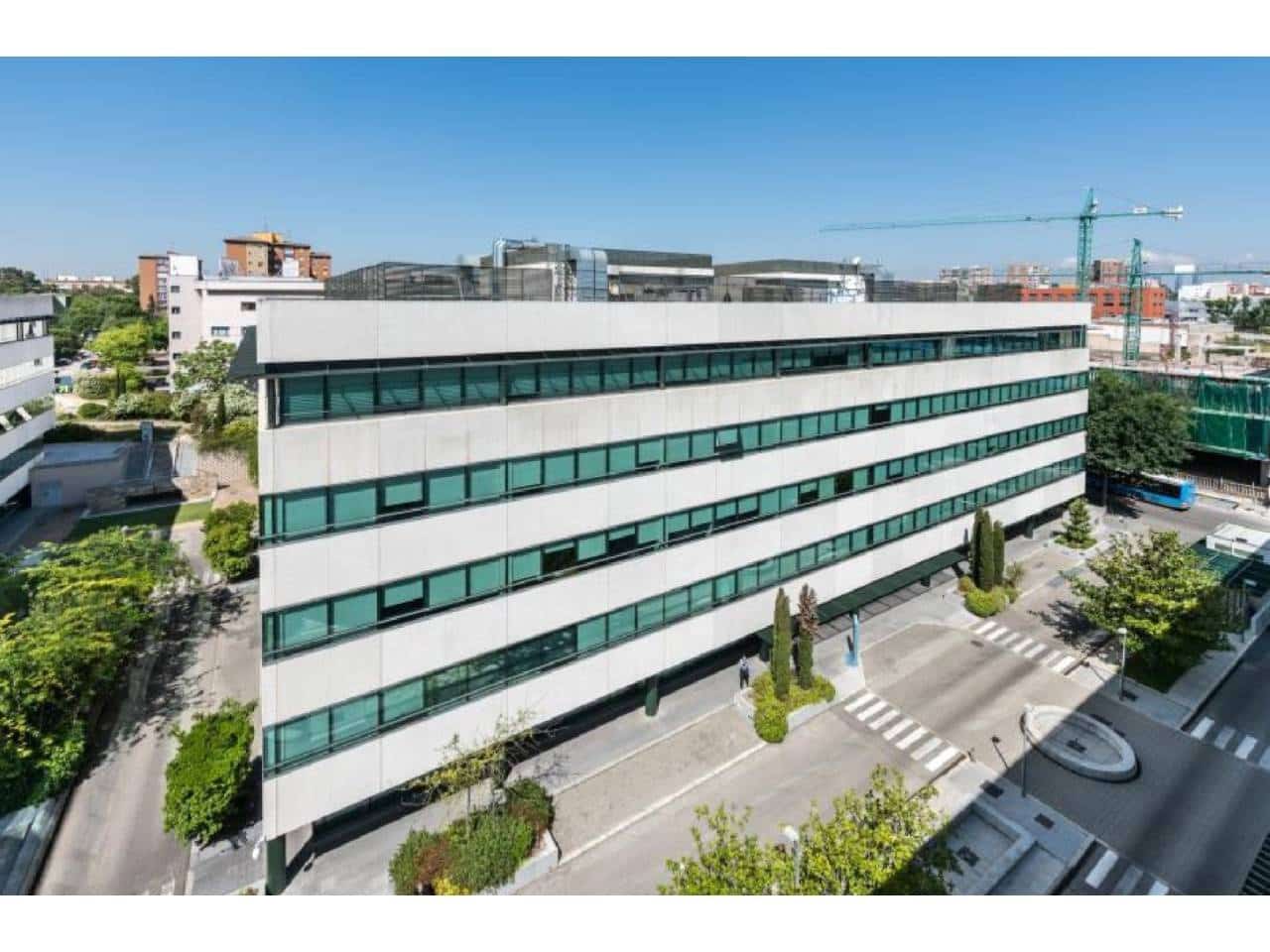 Biuro do wynajęcia w Miasto Madryt z garażem - 56 100 € (Ref: 6408260)