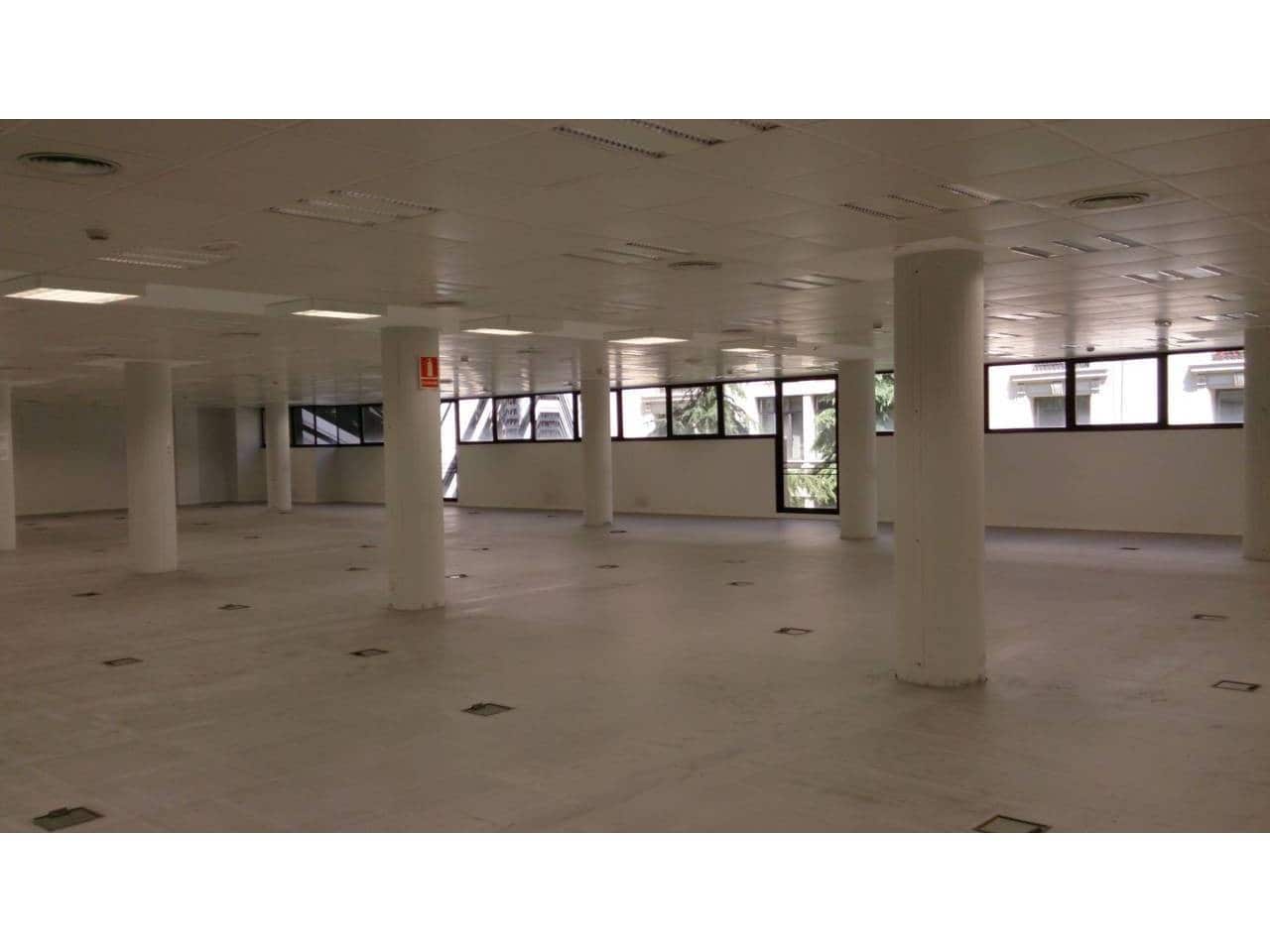 Toimisto vuokrattavana paikassa Las Rozas de Madrid mukana 
autotalli - 4 122 € (Ref: 6564601)