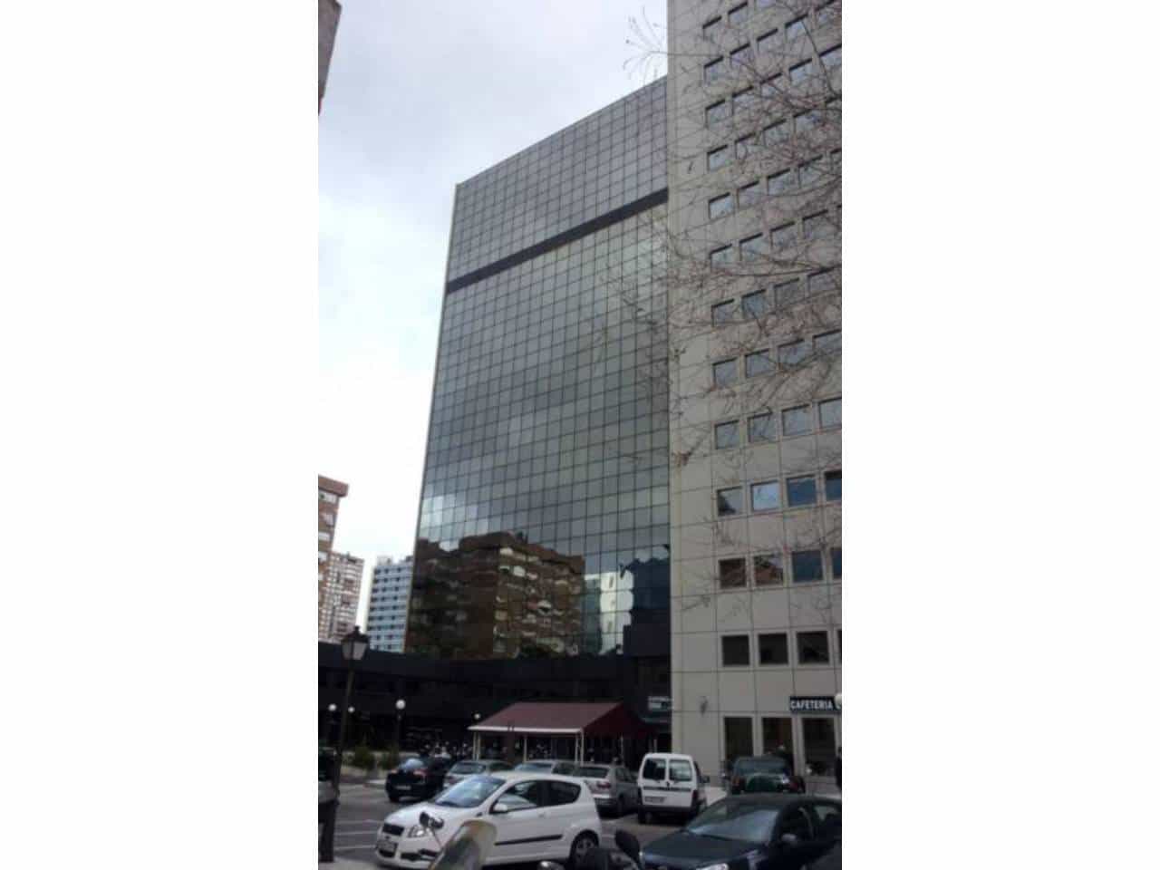 Kontor til leie i Madrid by - € 6 912 (Ref: 6681175)