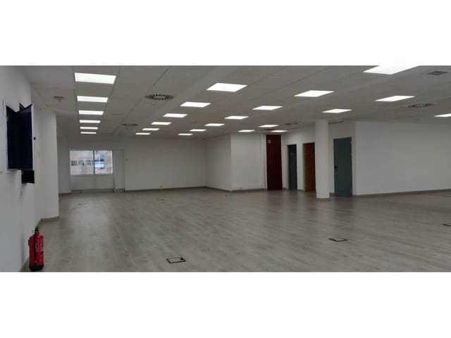 Kontor til leie i Simancas, Madrid by - € 69 402 (Ref: 6770528)