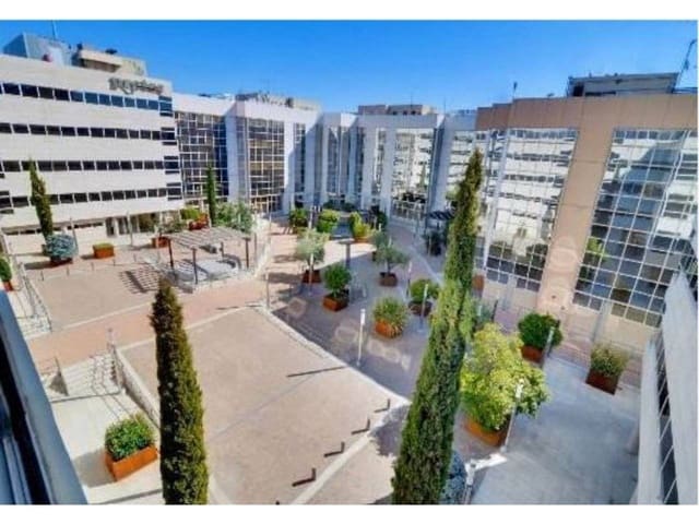 Kontor til leie i Simancas, Madrid by - € 69 402 (Ref: 6770528)