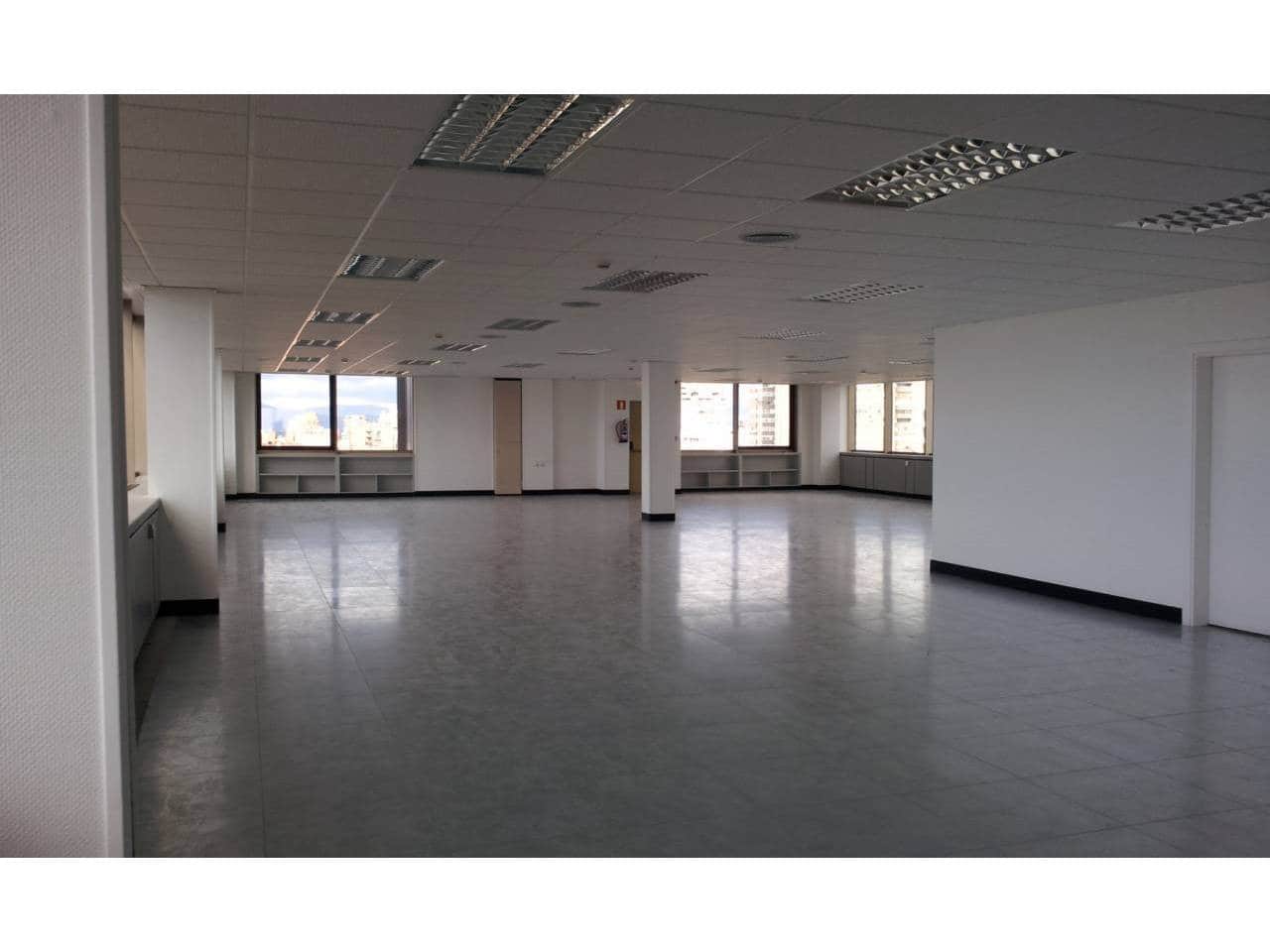 Ufficio da affittare in Madrid citta con garage - 3.398 € (Rif: 6889677)