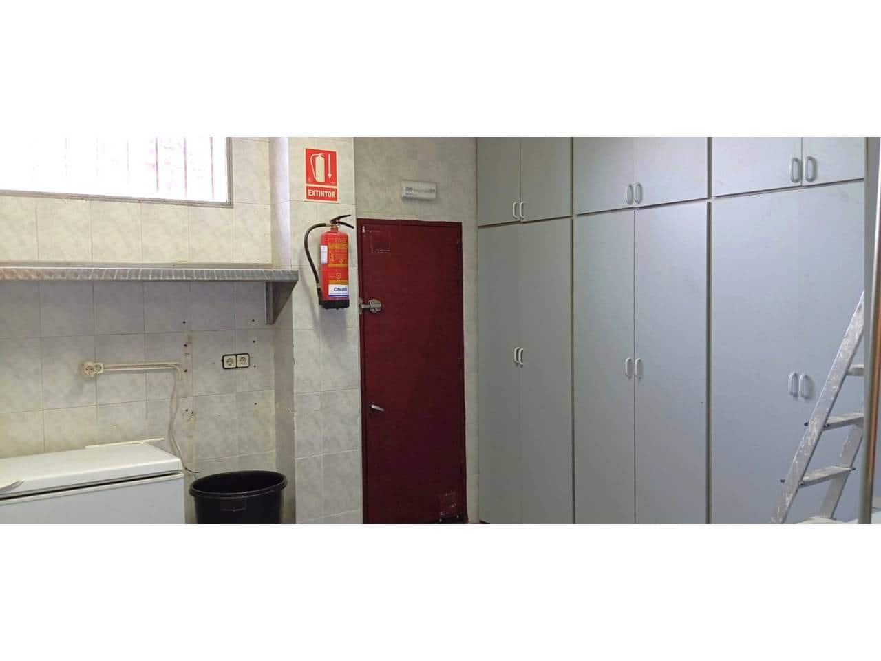 Kaupallinen vuokrattavana paikassa Tres Cantos - 800 € (Ref: 7105101)