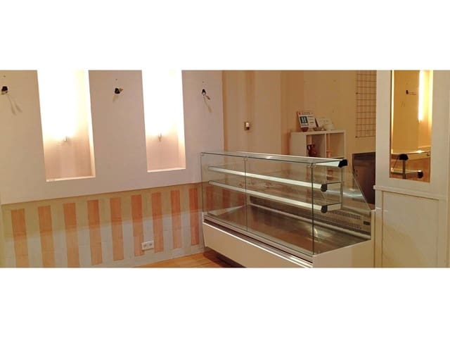 Commercieel te huur in Tres Cantos - € 800 (Ref: 7105101)