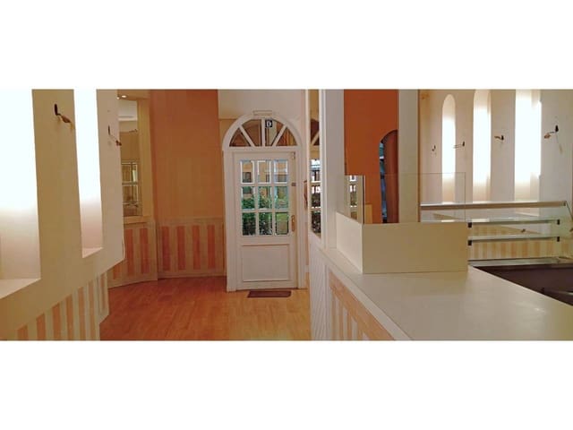 Commercieel te huur in Tres Cantos - € 800 (Ref: 7105101)