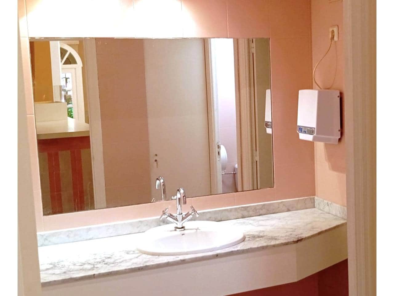 Kaupallinen vuokrattavana paikassa Tres Cantos - 800 € (Ref: 7105101)