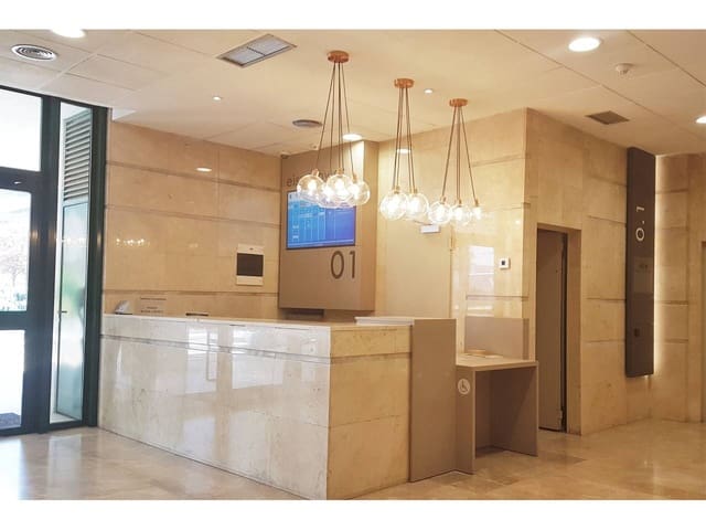 Office for rent in Aeropuerto, Madrid city with garage - € 1,325 (Ref: 7147177)