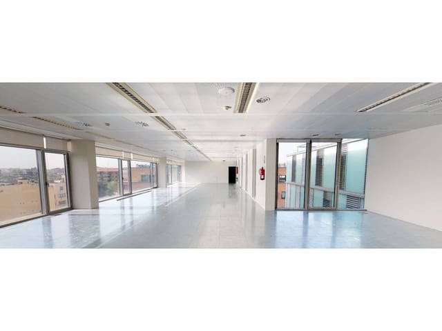 Kontor til leie i Nueva España, Madrid by med garasje - € 18 560 (Ref: 7147179)