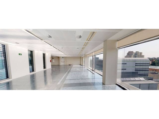 Kontor til leie i Nueva España, Madrid by med garasje - € 18 560 (Ref: 7147179)