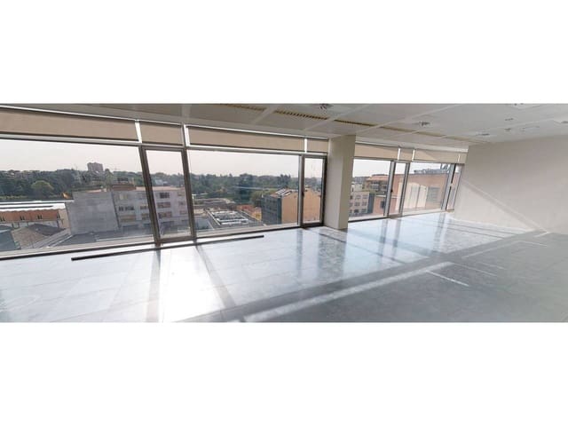 Kontor til leie i Nueva España, Madrid by med garasje - € 18 560 (Ref: 7147179)