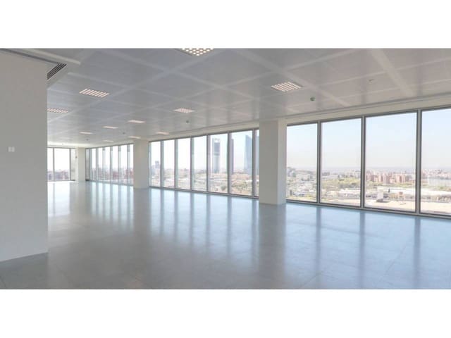 Kontor att hyra i Valdefuentes, Madrid stad med garage - 20 690 € (Ref: 7150099)