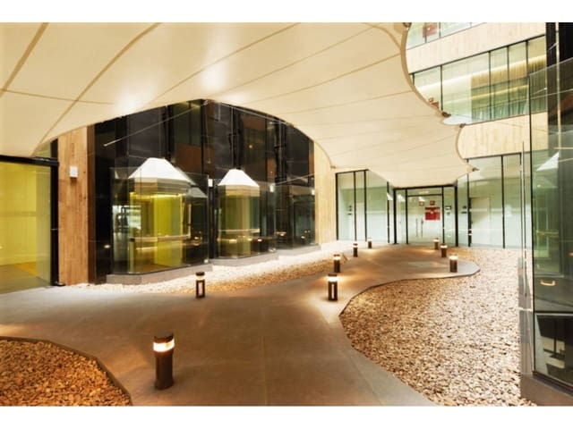 Office for rent in Tetuán, Madrid city with garage - € 109,867 (Ref: 7226585)