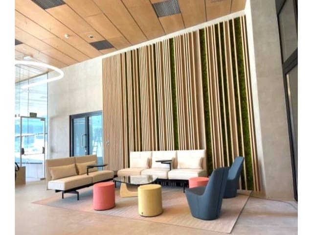 Kontor til leie i Simancas, Madrid by med garasje - € 4 875 (Ref: 7332929)