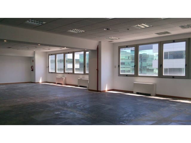 Office for rent in Simancas, Madrid city with garage - € 3,822 (Ref: 7332930)