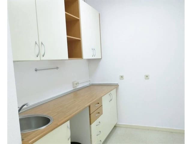 Office for rent in Alcobendas with garage - € 4,400 (Ref: 7402881)
