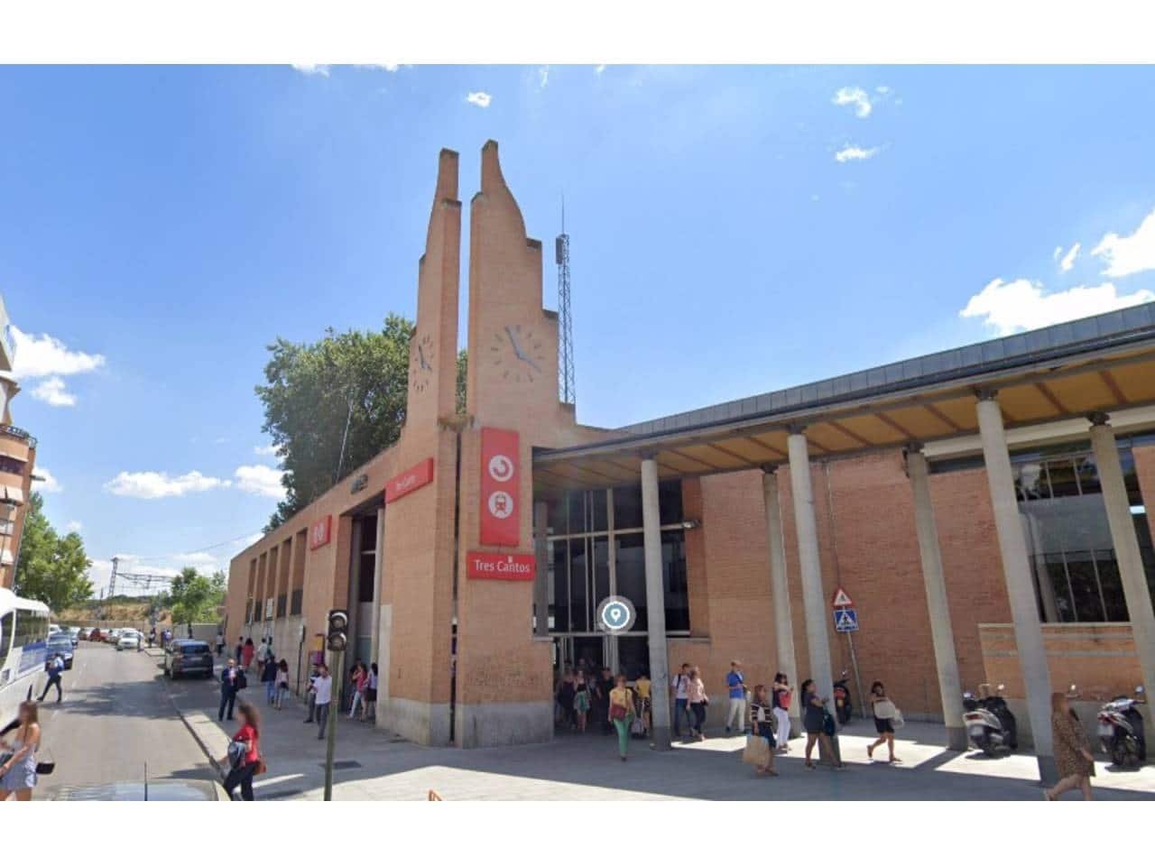 Kontor til leje i Tres Cantos med garage - € 1.950 (Ref: 7418960)