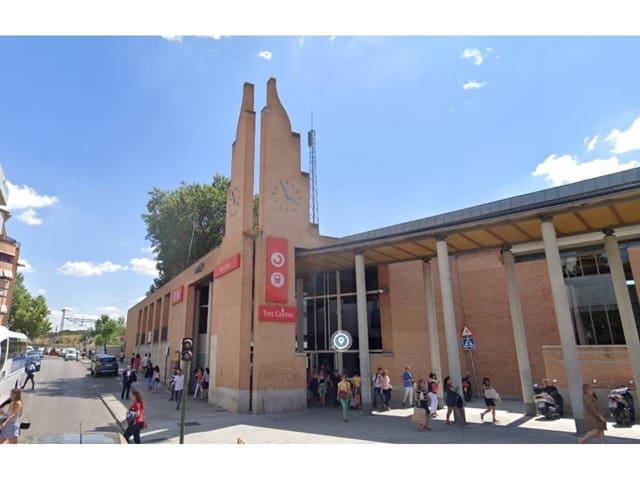 Kantoor te huur in Tres Cantos met garage - € 2.244 (Ref: 7418961)