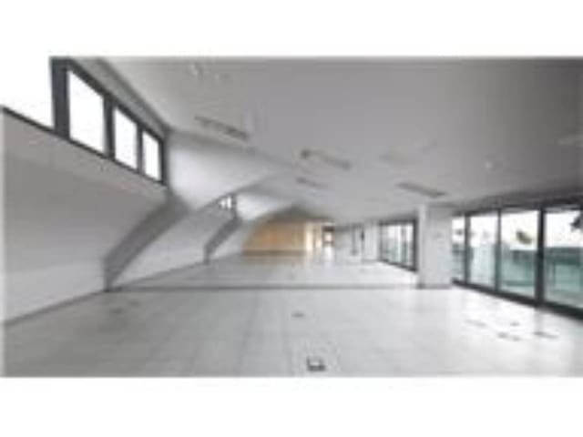 Kantoor te huur in Tres Cantos met garage - € 2.244 (Ref: 7418961)