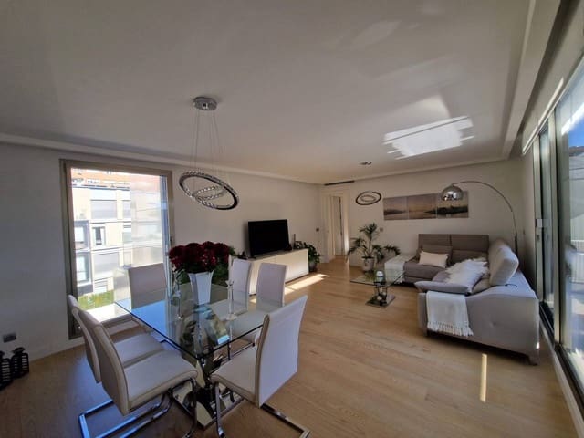 3 camera da letto Appartamento da affittare in Madrid città con piscina garage - 3.300 € (Rif: 7425522)