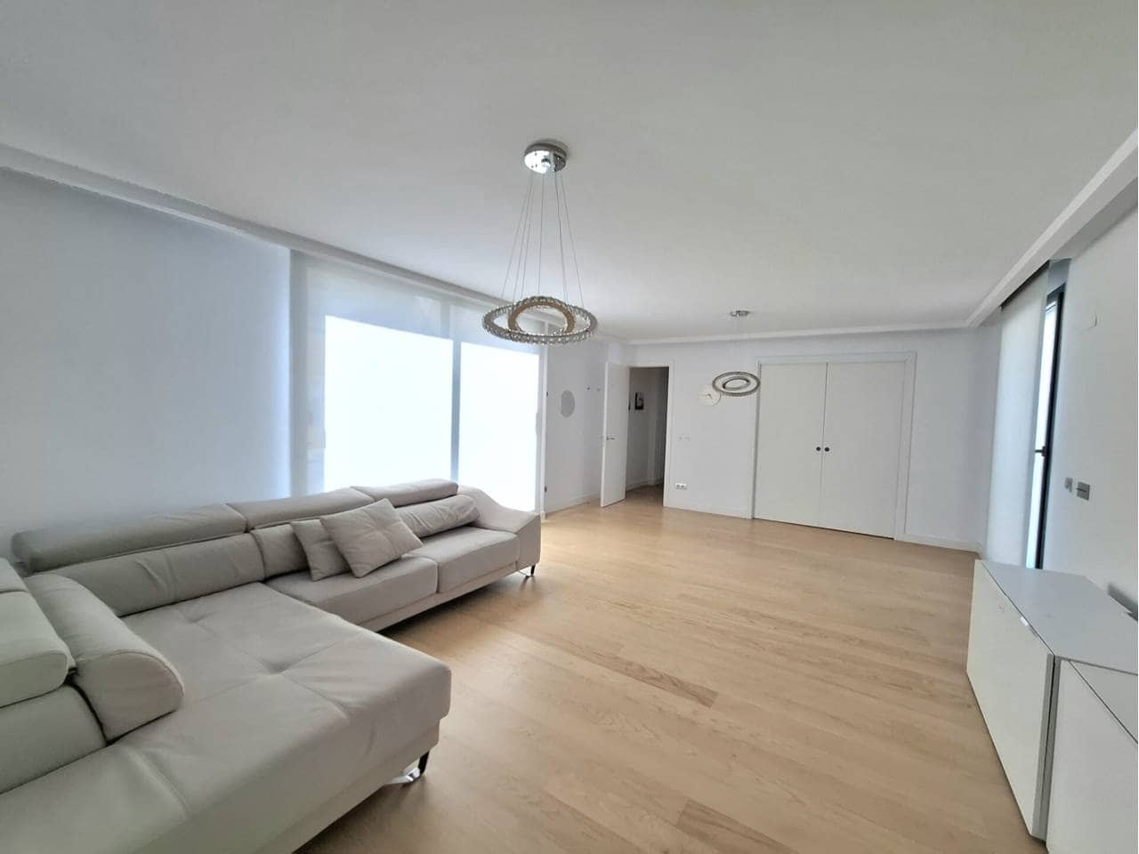 3 makuuhuone Asunto vuokrattavana paikassa Madrid kaupunki mukana uima-altaan 
autotalli - 3 300 € (Ref: 7425522)