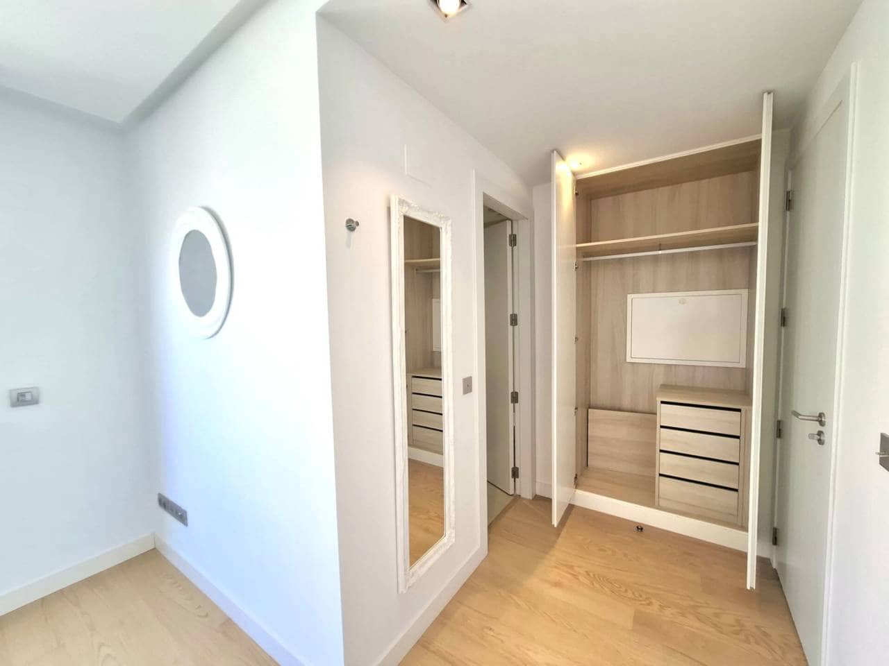 3 makuuhuone Asunto vuokrattavana paikassa Madrid kaupunki mukana uima-altaan 
autotalli - 3 300 € (Ref: 7425522)