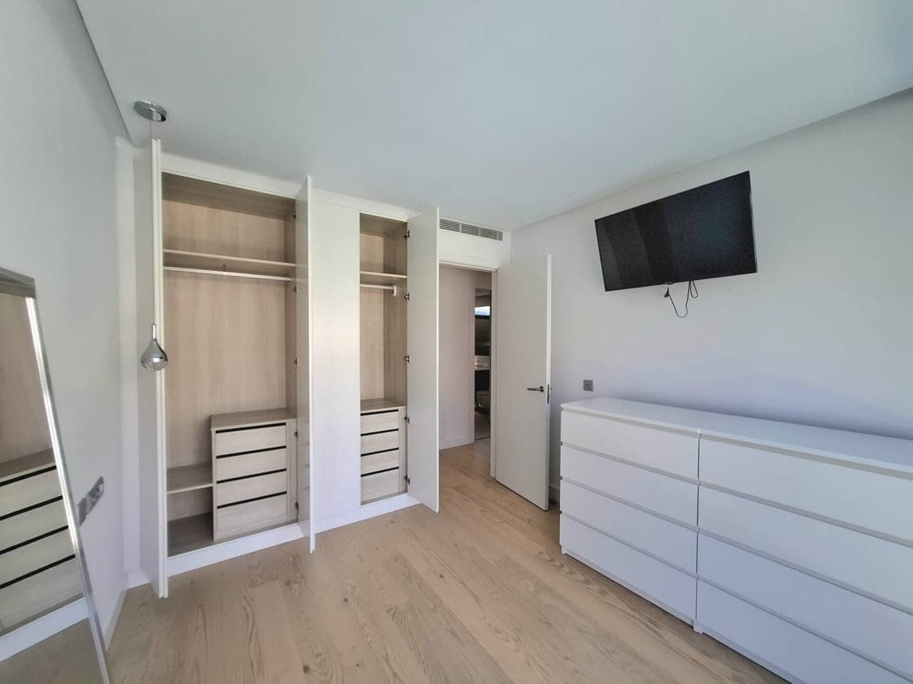 3 makuuhuone Asunto vuokrattavana paikassa Madrid kaupunki mukana uima-altaan 
autotalli - 3 300 € (Ref: 7425522)