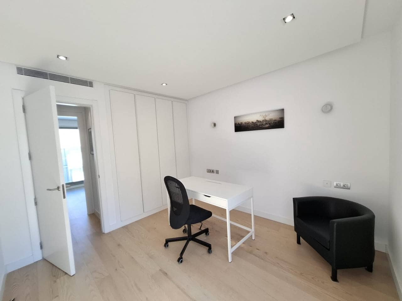 3 makuuhuone Asunto vuokrattavana paikassa Madrid kaupunki mukana uima-altaan 
autotalli - 3 300 € (Ref: 7425522)