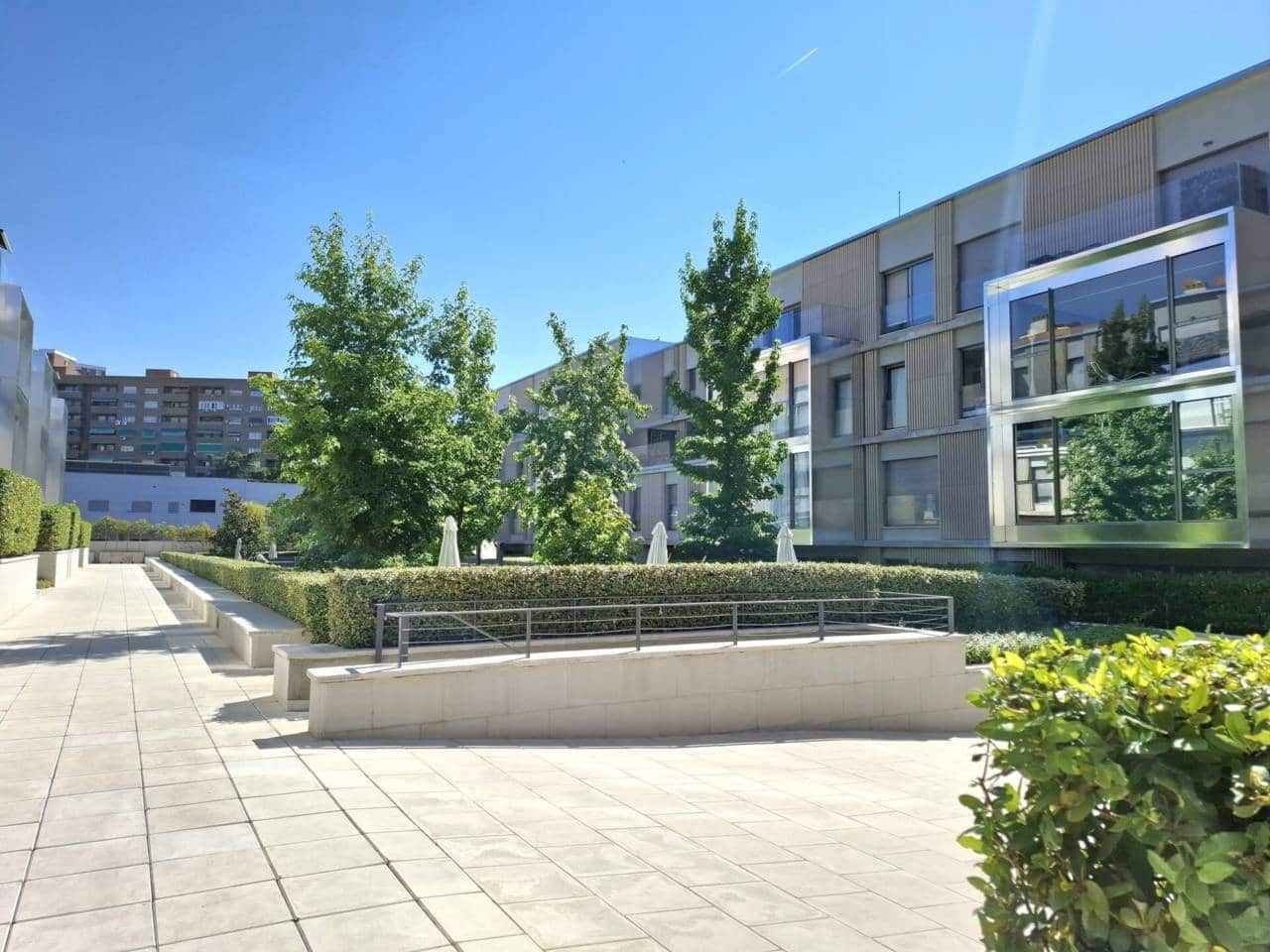 3 makuuhuone Asunto vuokrattavana paikassa Madrid kaupunki mukana uima-altaan 
autotalli - 3 300 € (Ref: 7425522)