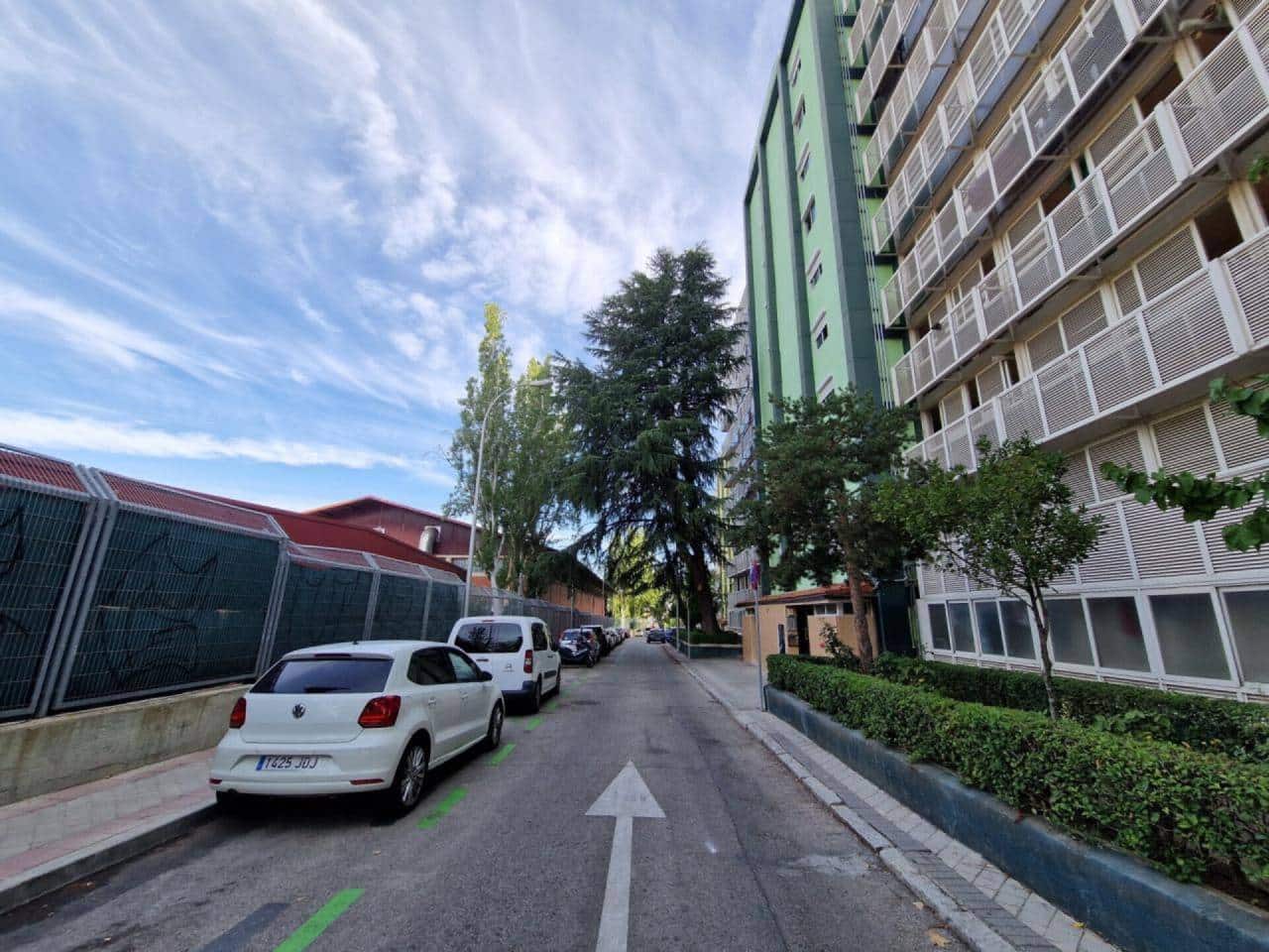 2 quarto Apartamento para arrendar em Madrid cidade - 1 100 € (Ref: 7516132)