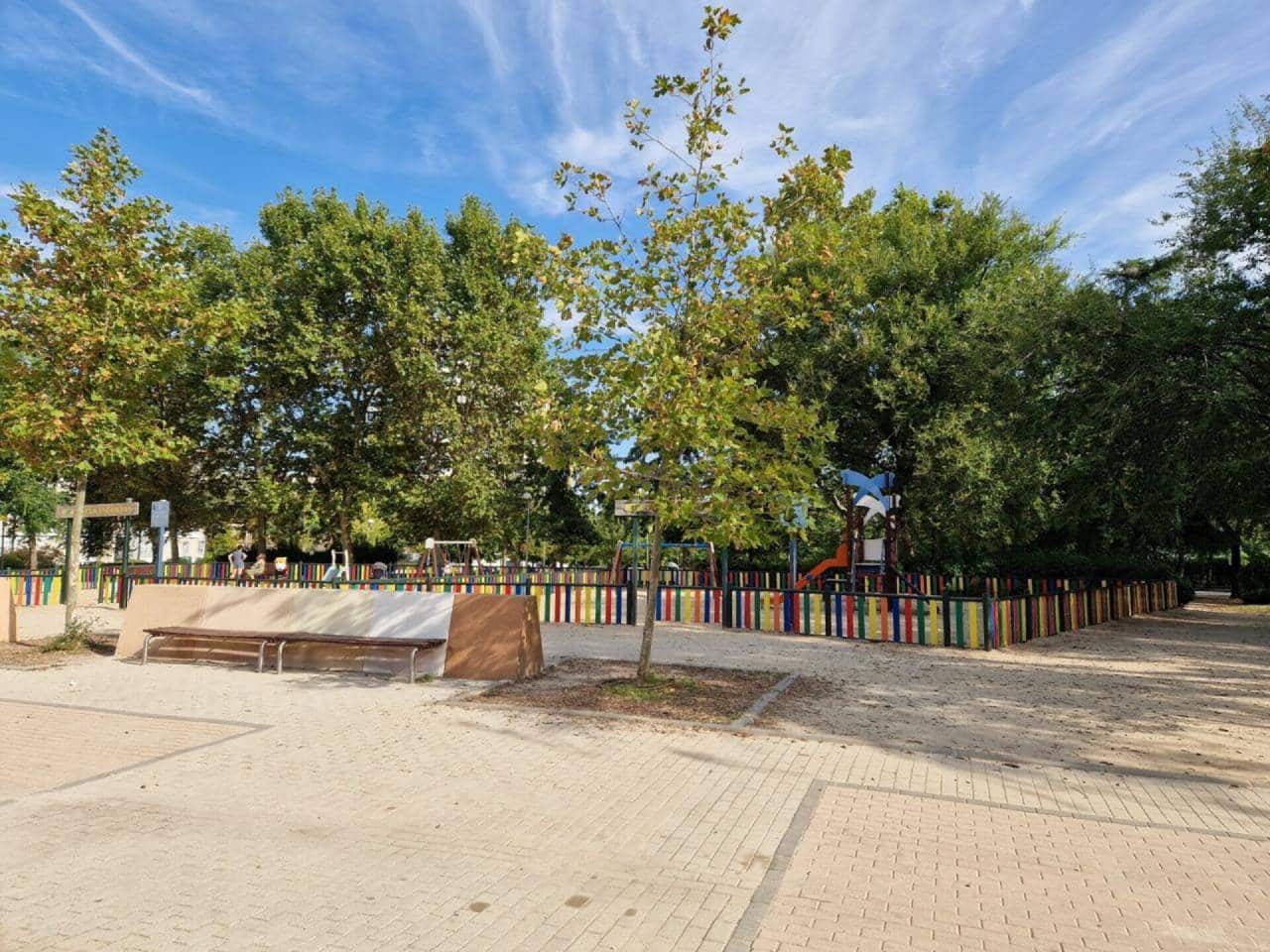 2 quarto Apartamento para arrendar em Madrid cidade - 1 100 € (Ref: 7516132)