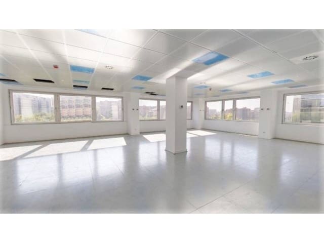 Kontor att hyra i Tetuán, Madrid stad med garage - 5 408 € (Ref: 7578658)