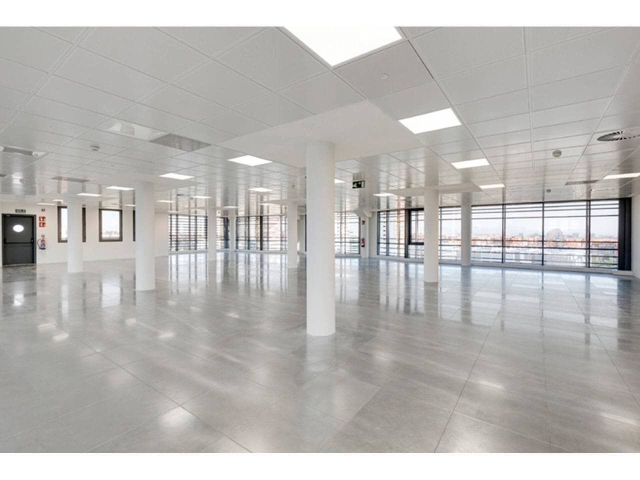 Biuro do wynajęcia w Miasto Madryt z garażem - 28 305 € (Ref: 7601791)