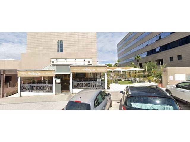 Kantoor te huur in Valdefuentes, Madrid stad met garage - € 9.744 (Ref: 7618831)