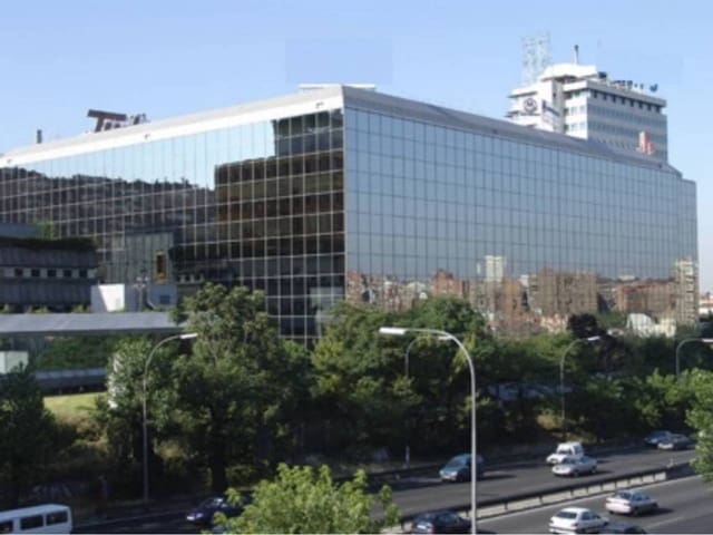 Kontor til leie i San Pascual, Madrid by med garasje - € 16 772 (Ref: 7626986)